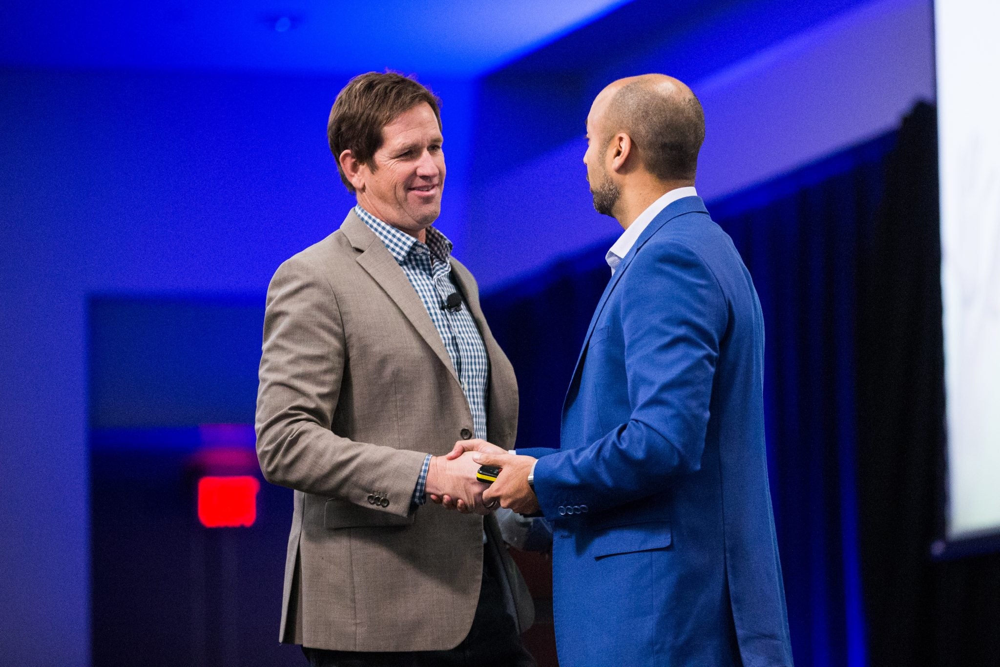 5 Icebreakers for Your Corporate Team Building Activity